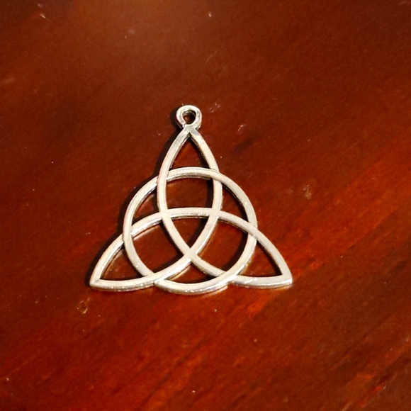 Trinity Pendant - Picture 1 of 2